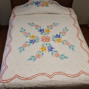 CHENILLE BEDSPREAD - FULL SIZE